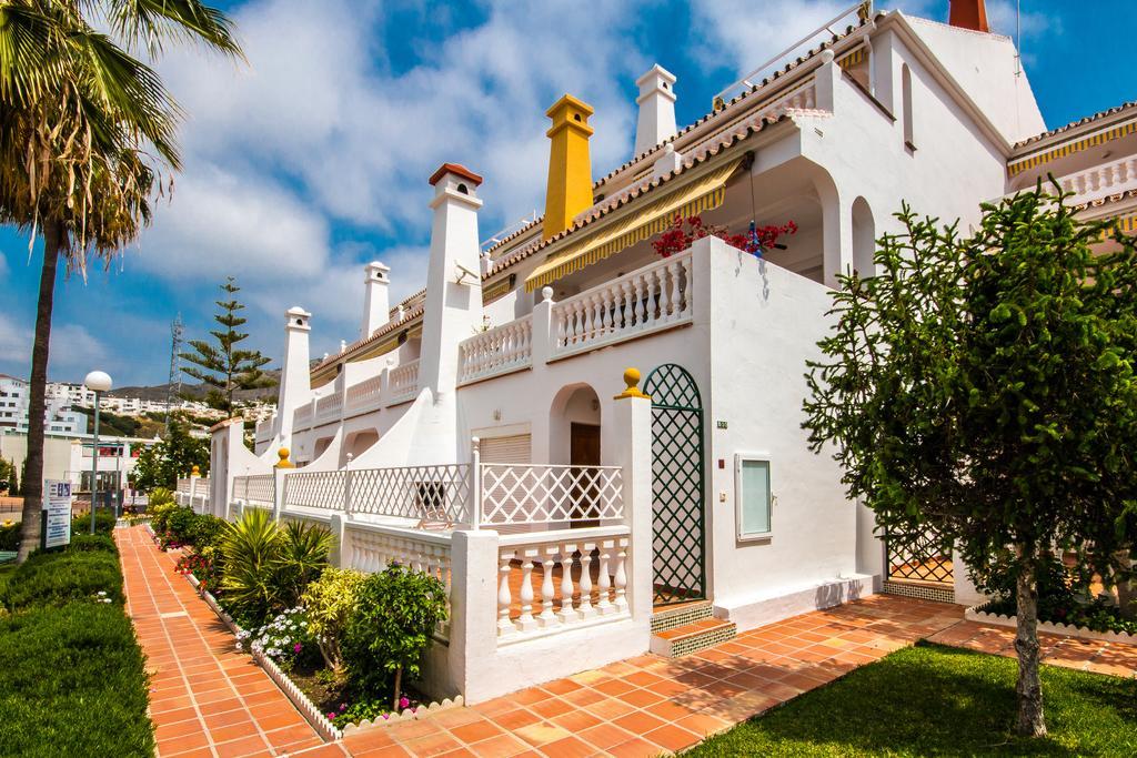 Apartamentos Las Rosas De Capistrano Nerja Exterior photo