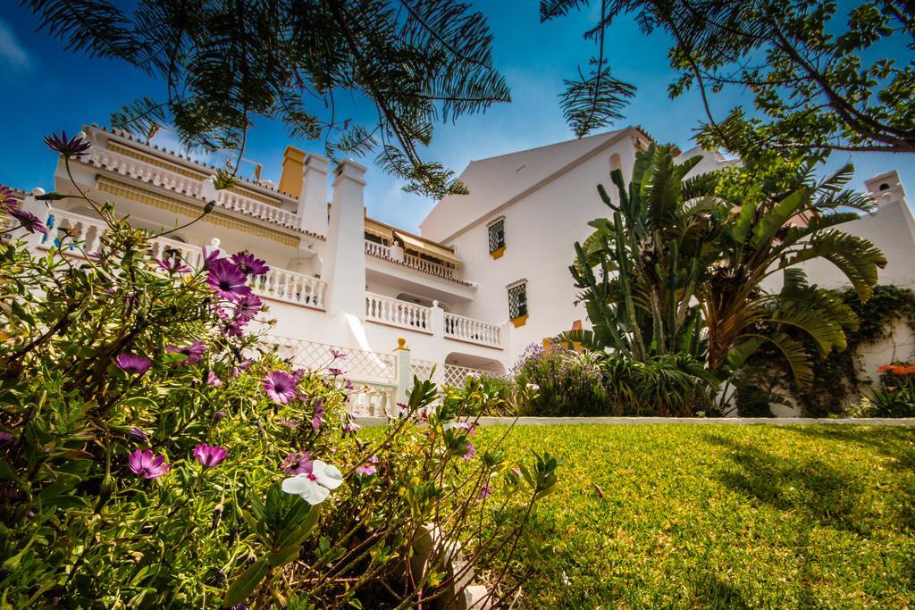 Apartamentos Las Rosas De Capistrano Nerja Exterior photo